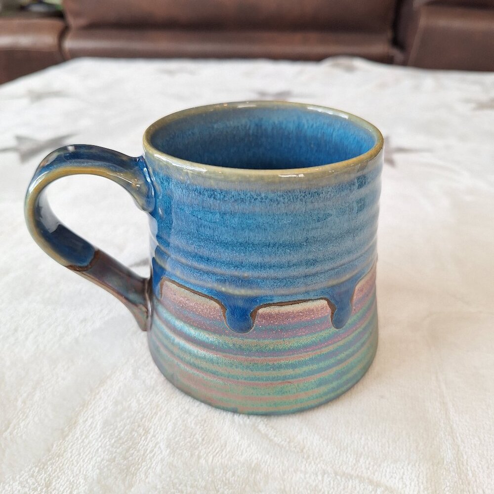 2017 SD Spectrum Desighz Blue‎ Iridescent Drip Glaze Coffee Mug Metallic & Glaze